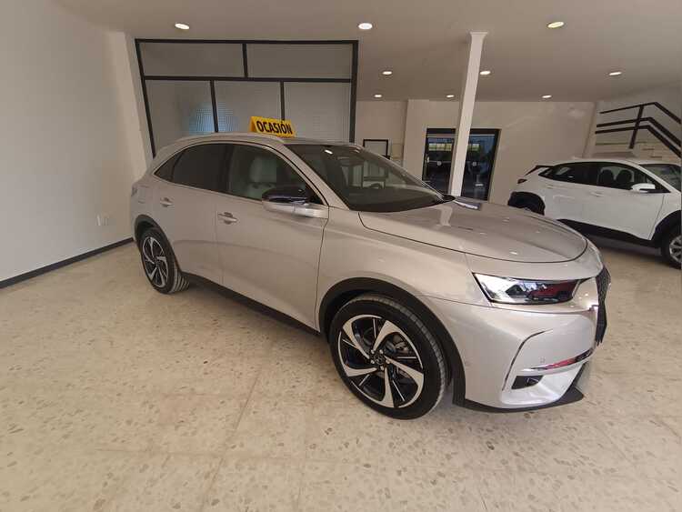 DS Automobiles DS 7 Crossback E-TENSE 225 RIVOLI foto 2